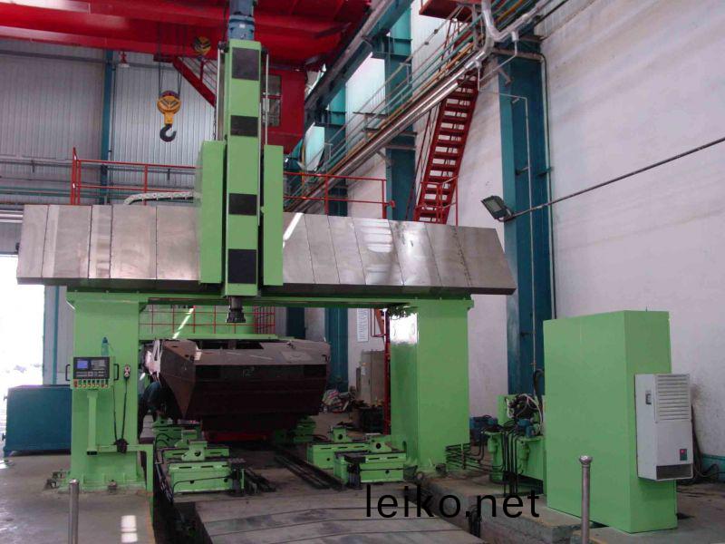 數控龍門(men)鏜銑牀(chuang)