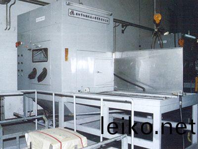 濕式數控(kong)噴(pen)砂機